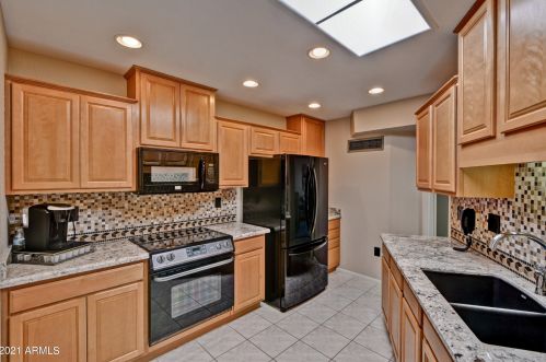 14209 Palm Ridge Dr, Sun City, AZ 85351-2545