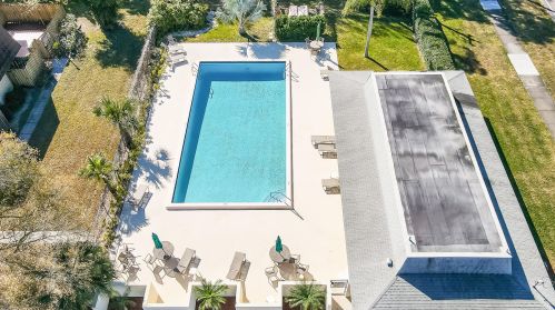 1166 6th Ave, Vero Beach FL  32960-5902 exterior