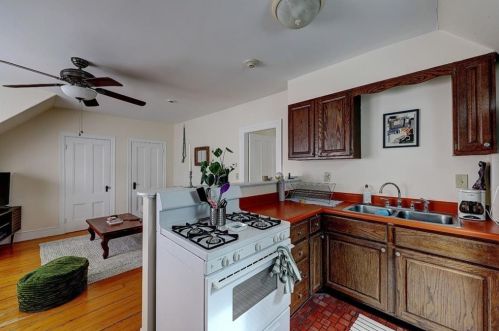 141 Governor St, Providence RI  02906-3058 exterior