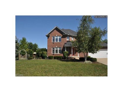 4855 Nagel Rd, Avon, OH 44011-2715