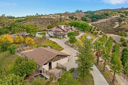 41777 Parado Del Sol Dr, Temecula CA  92592-8998 exterior