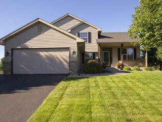2249 Birch St, Lakeville, MN 55068-4981