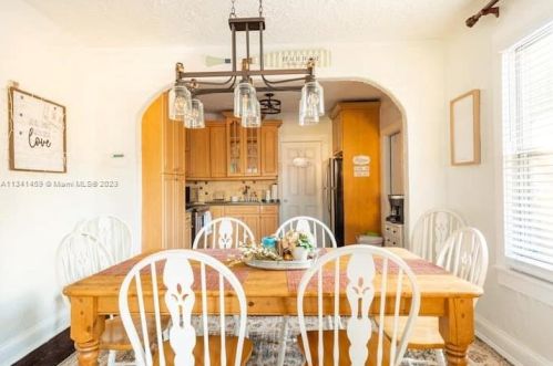 510 El Vedado, West Palm Beach, FL 33405-1956