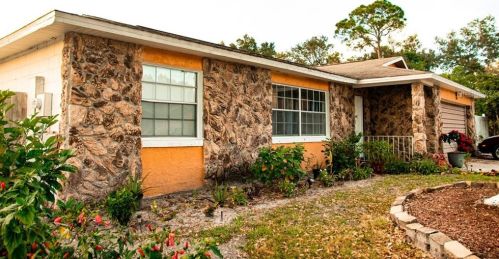 2504 Samoa Cir, Kissimmee, FL 34741-2018