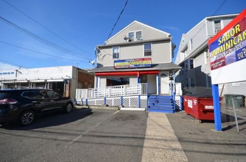 1174 Fairfield Ave, Bridgeport, CT 06605-1118