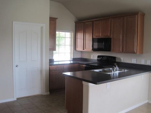812 Cutting Horse Dr, Midlothian TX  76063-2453 exterior