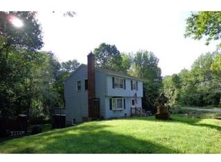 62 Main St, Sandown NH  03873-2609 exterior