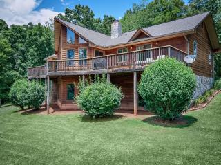 39 Hominy Creek Rd, Biltmore Lake, NC 28715-9700