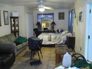 2005 99th Ave, Hollywood FL  33024-1426 exterior