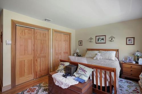 28 Kings Point Ln, Washingtonville NY  10992-2026 exterior