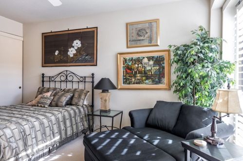 111 Mission Hills Dr, Rancho Mirage CA  92270-1477 exterior