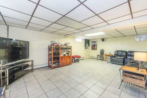 102 Mount Pleasant Ave, West Paterson NJ  07424-2838 exterior