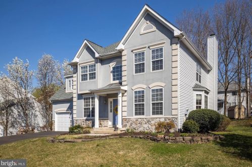 1306 Monroe St, Herndon, VA 20170-3005