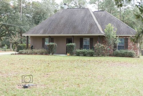 39243 Dutch Ln, Ponchatoula, LA 70454-7037