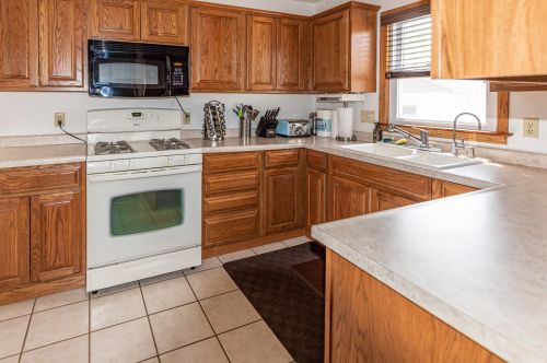 3281 68, Milwaukee WI 53213-3930 exterior