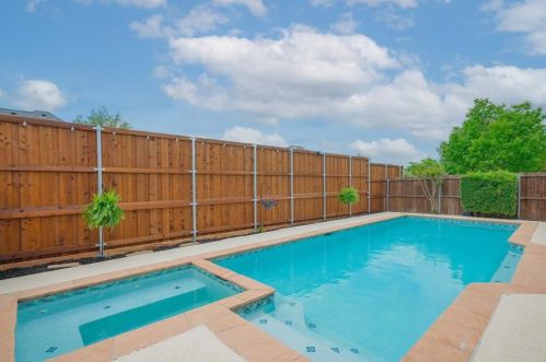 2605 Cross Haven Dr, Lewisville TX  75028-2484 exterior