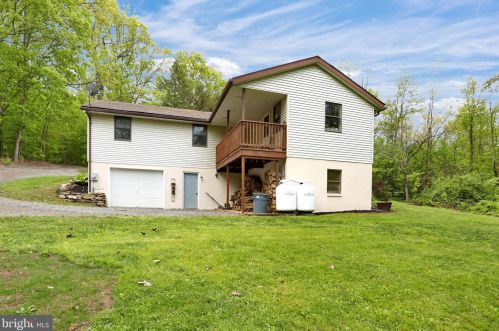 176 Henry Rd, Dale, PA 19504-9243