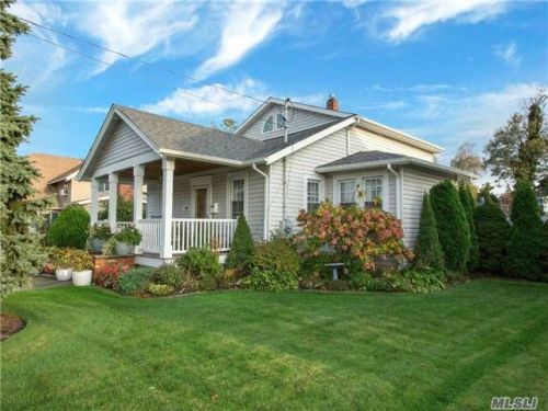 1338 Union Blvd, Bayshore, NY 11706-7827