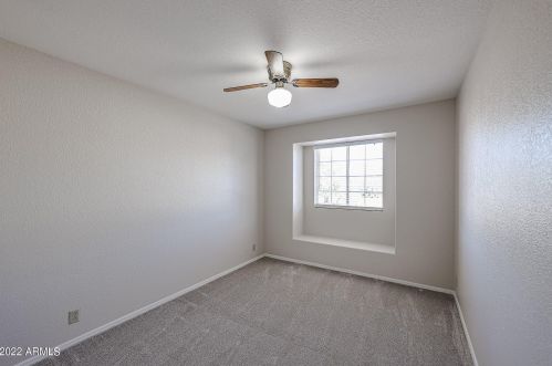 4231 Whispering Wind Dr, Glendale AZ  85310-5178 exterior