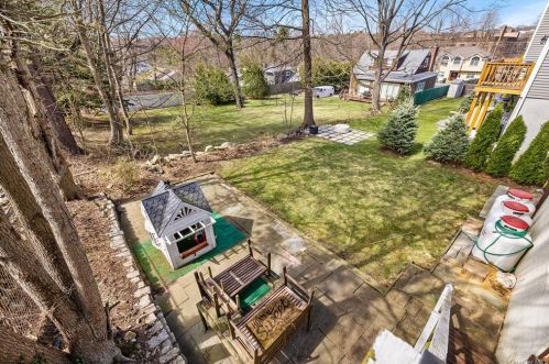 15 Edna St, White Plains NY  10606-2001 exterior