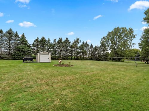 1044 Union Rd, Manitowoc WI 54220-9451 exterior