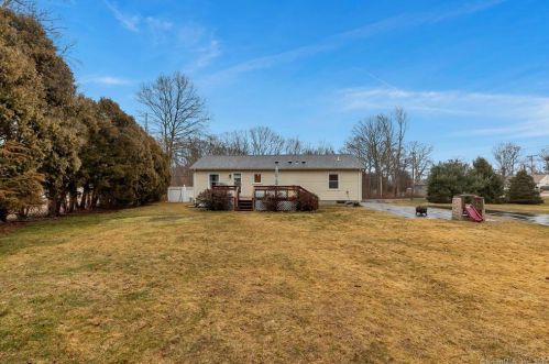 795 Buddington Rd, Groton, CT 06340-3298