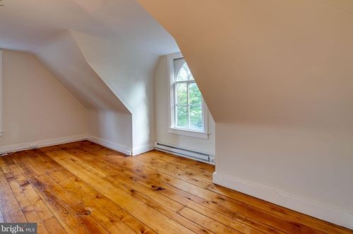 721 Orange St, Lancaster PA  17602-3118 exterior