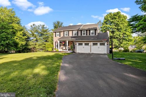 2909 Tanglewood Ln, Norristown, PA 19403-3857