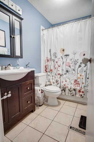 4020 Thomas Dr, Covington KY  41018-2942 exterior