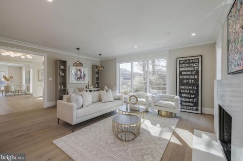 1601 38th St, Washington DC  20020-2327 exterior