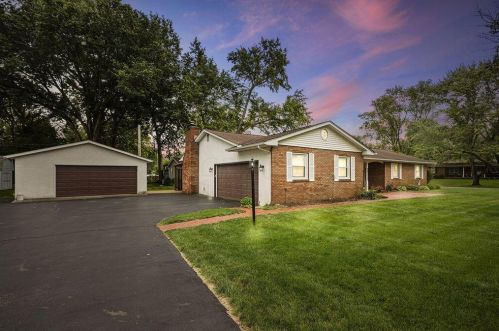 6211 Wingfoot Ct, Darbydale, OH 43123-9698