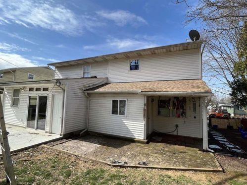 121 11th St, Catasauqua PA  18032-1307 exterior