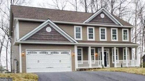1502 Keeneland Rd, Fredericksburg, VA 22401-5246