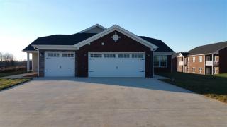 141 Vineland Parkway Dr, Big Spring KY  40175-8447 exterior