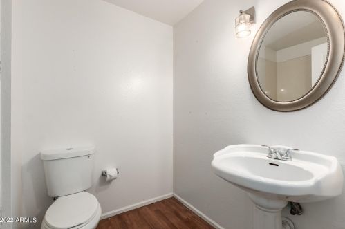 4913 Acoma Dr, Glendale AZ  85306-3828 exterior