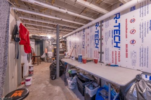 398 Drake Ave, Roselle NJ  07203-1414 exterior