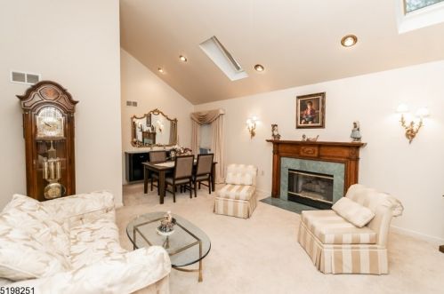 92 Canada Goose Dr, Hackettstown NJ  07840-3135 exterior