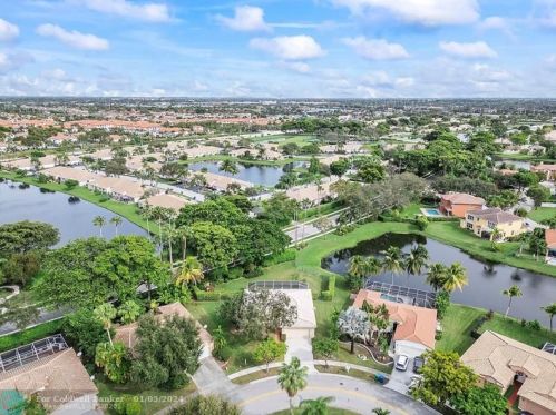 11901 20th St, Hollywood FL  33025-5616 exterior