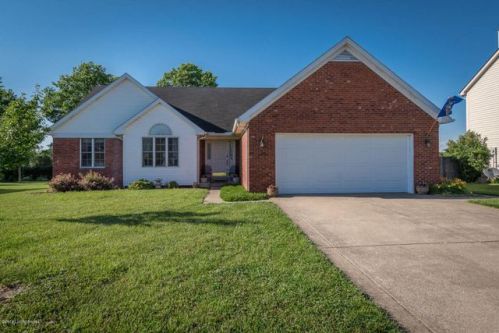 2322 Eagle Pass, Shelbyville, KY 40065-8976