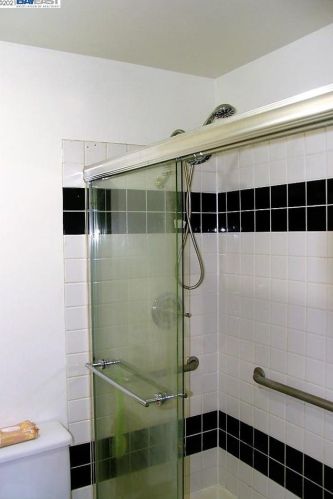 25083 Oakridge Ct, Hayward CA  94541-6938 exterior