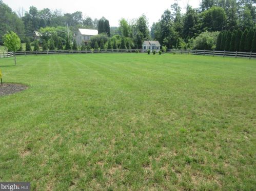 114 Royal Horse Way, Swartzville PA  17569-9353 exterior