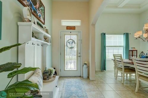 1557 Urbino Ave, Fort Pierce, FL 34953-2582