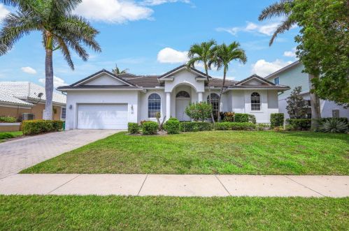 541 Hernando Dr, Marco Island, FL 34145-2411