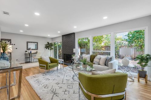 994 Poplar Ct, Sunnyvale, CA 94086-8621