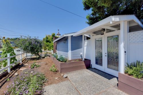 1054 Jenevein Ave, San Bruno CA  94066-4237 exterior