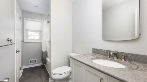 2212 Jersey Ave, Scotch Plains NJ  07076-4618 exterior