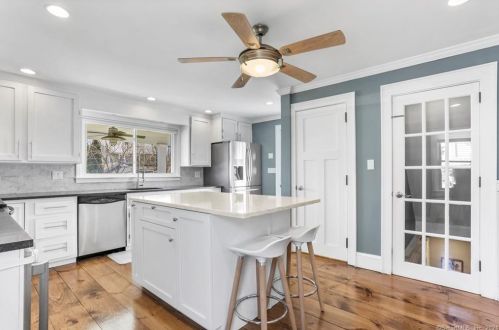 29 Windsor Rd, Stamford, CT 06905-4234