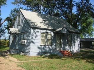 3470 Swamp Angel Rd, Manhattan KS  66502-8722 exterior