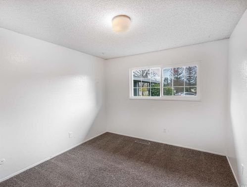 6530 Old Redwood Hwy, Santa Rosa CA  95403-1480 exterior