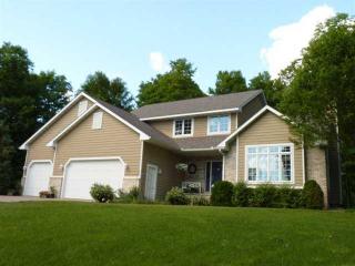 8100 Bluebell Dr, Wausau, WI 54401-8445